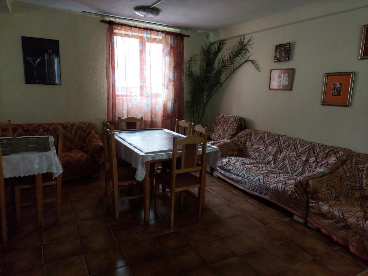 Pensiune Casa Barcaru أَزوغا المظهر الخارجي الصورة